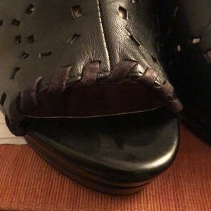 CARLOS Leather Black mules